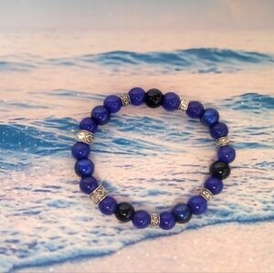 Natural Crystal Cat's Eye Glass Beaded Bracelet 7 Inch